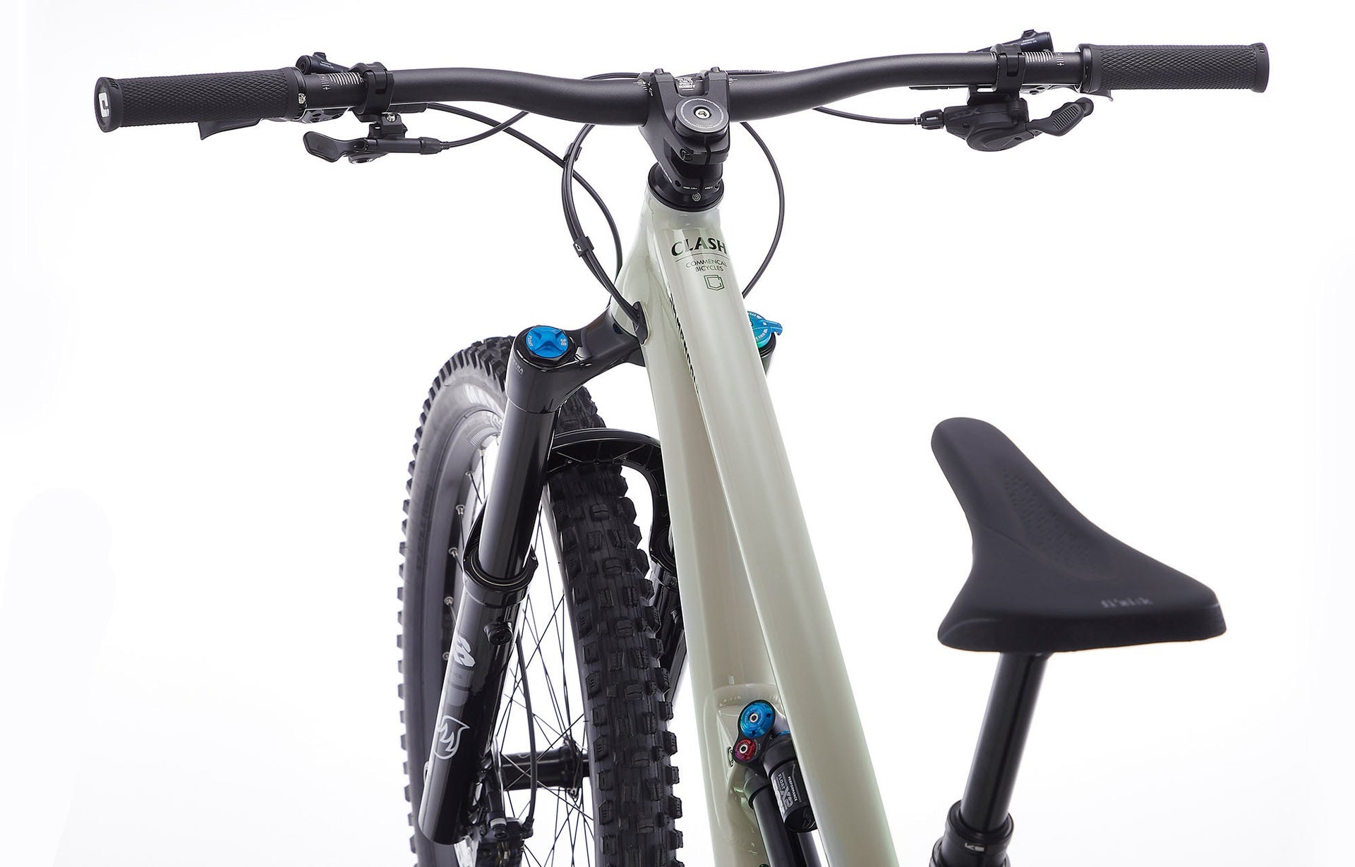 Commencal Clash Essential Ash Grey 2022