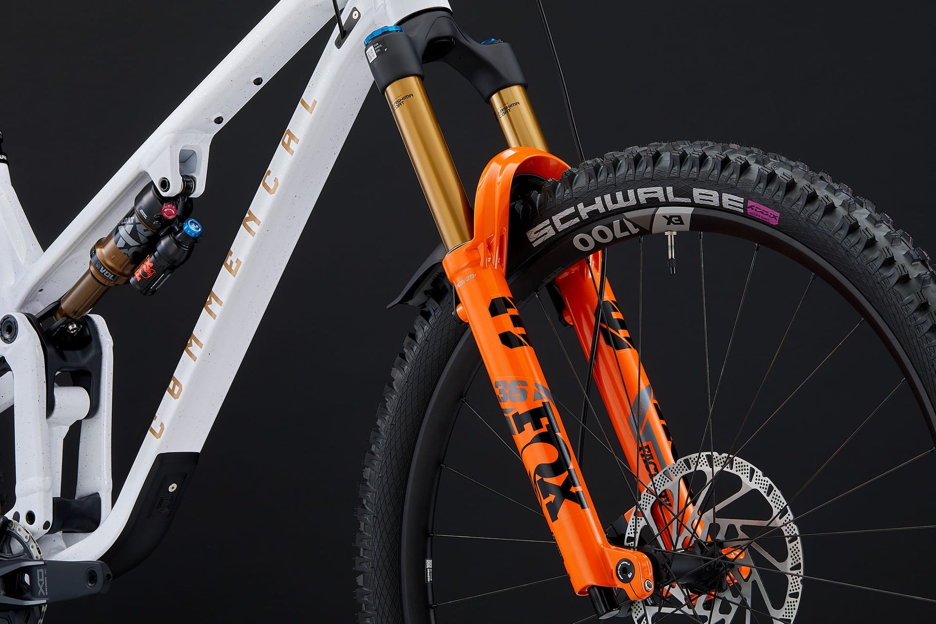 Commencal Meta V5 Signature Glittery White 2025
