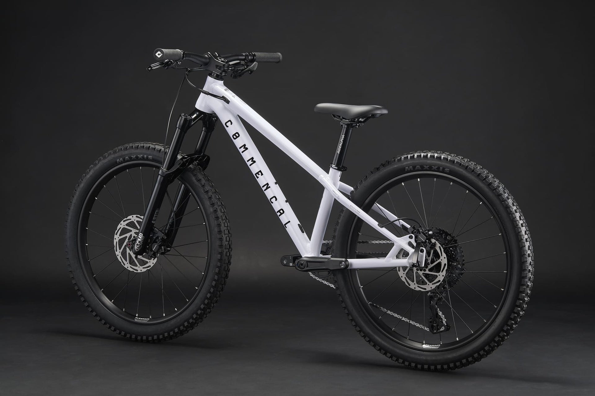 Bicicleta Infantil Commencal Meta HT 24 Pure White 2026