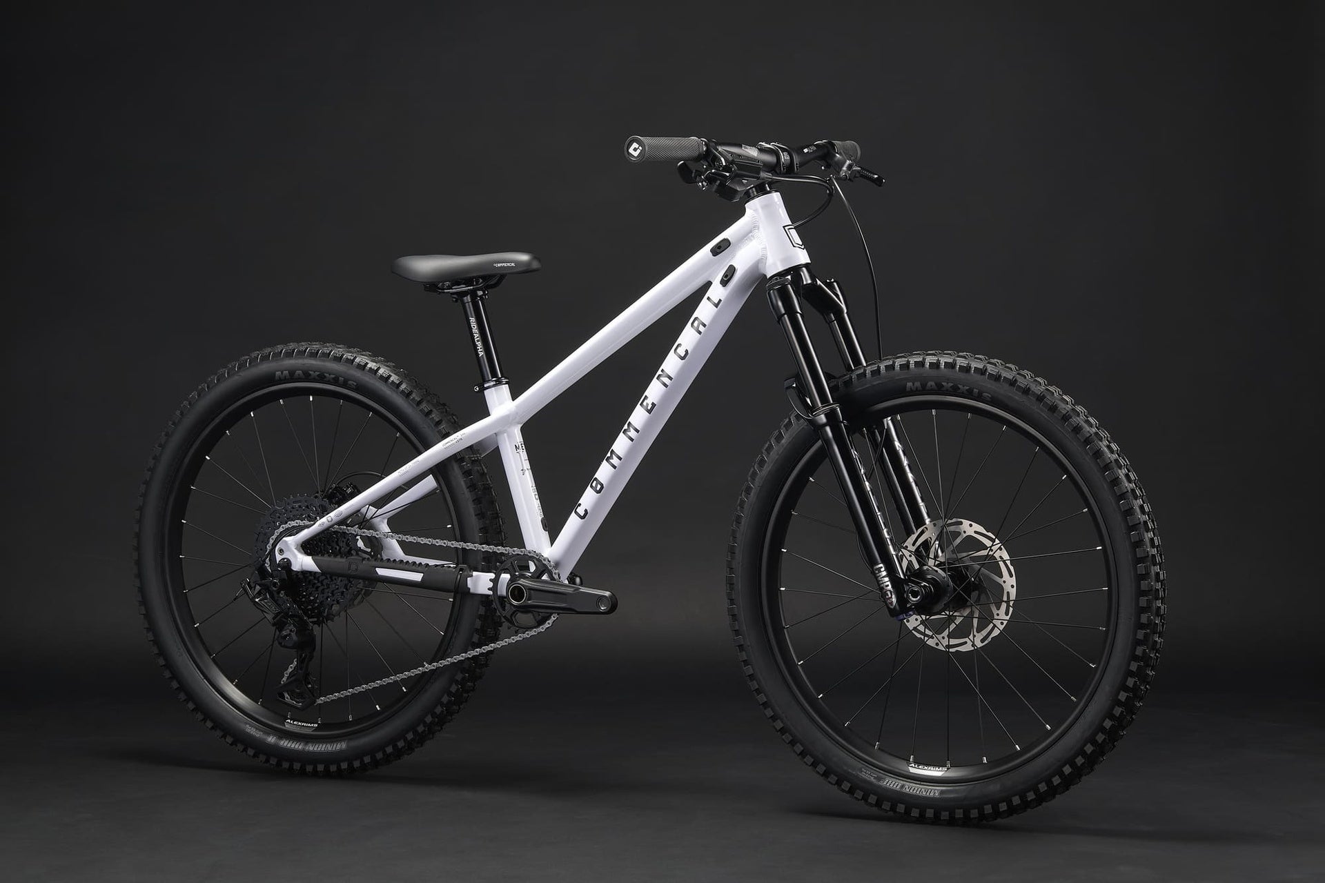 Bicicleta Infantil Commencal Meta HT 24 Pure White 2026