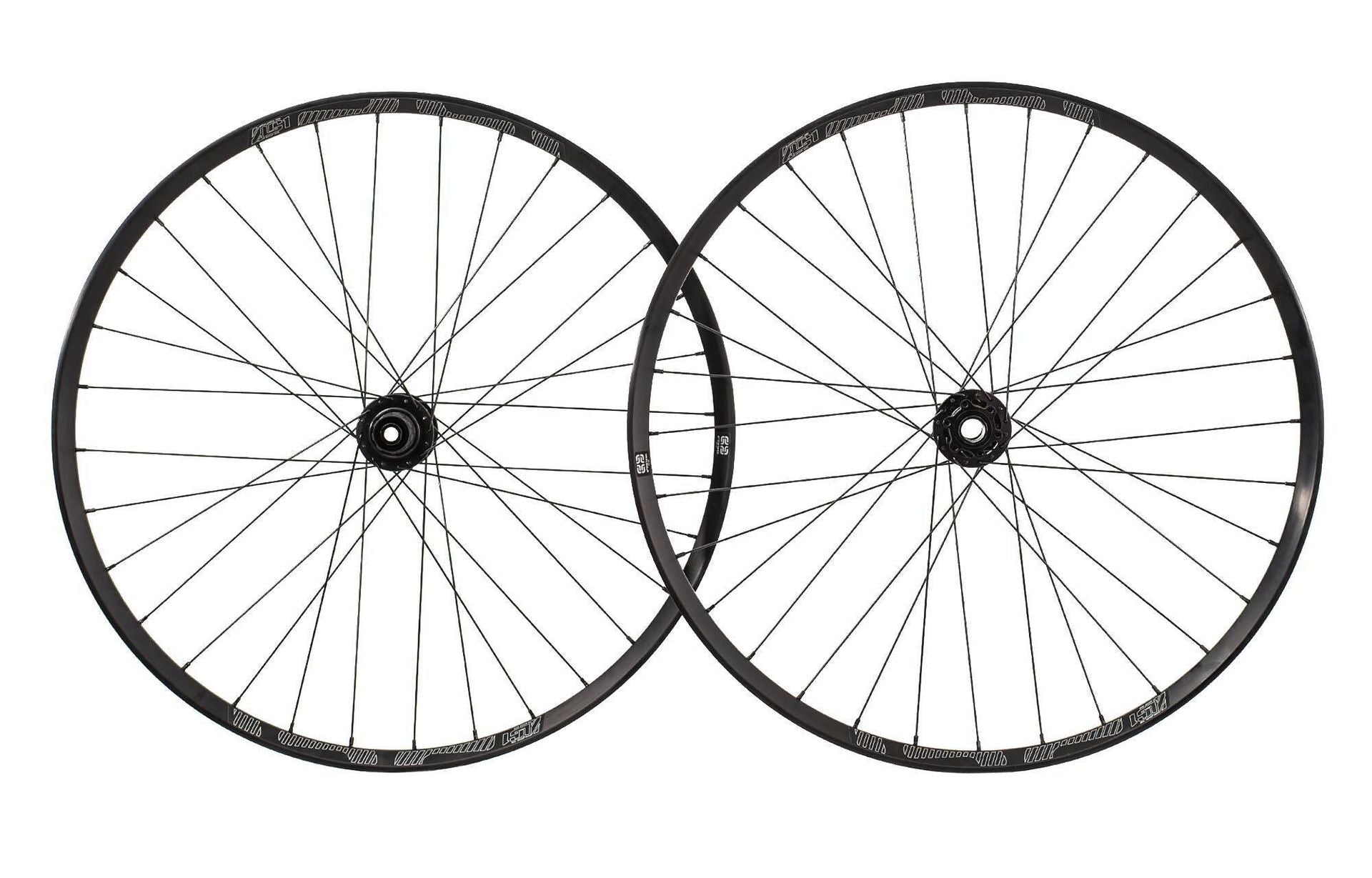 Par De Ruedas E13 Formula Dh 20 X 110 / 12 X 150 27.5" Hg