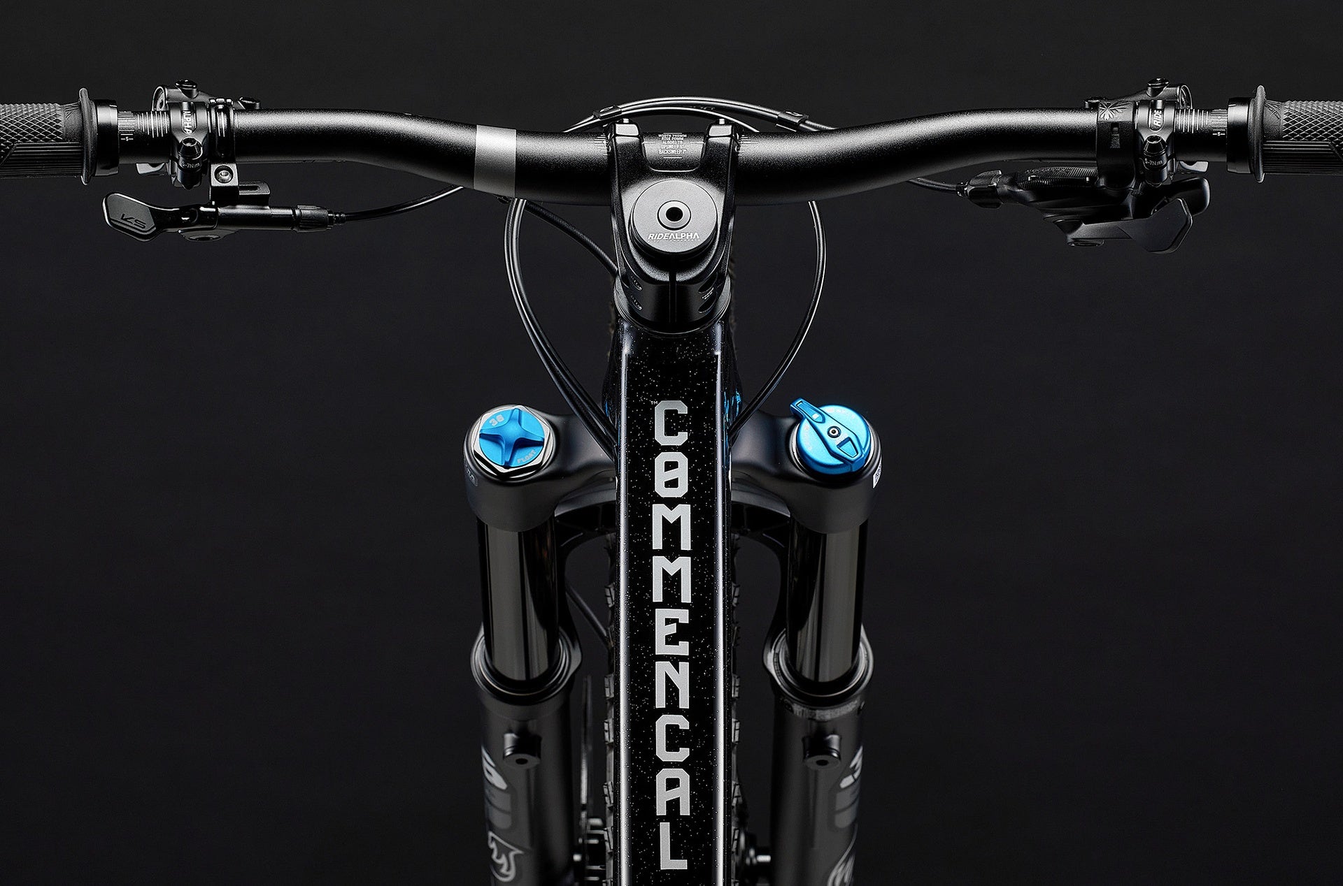 Commencal Clash Xs Glittery Black
