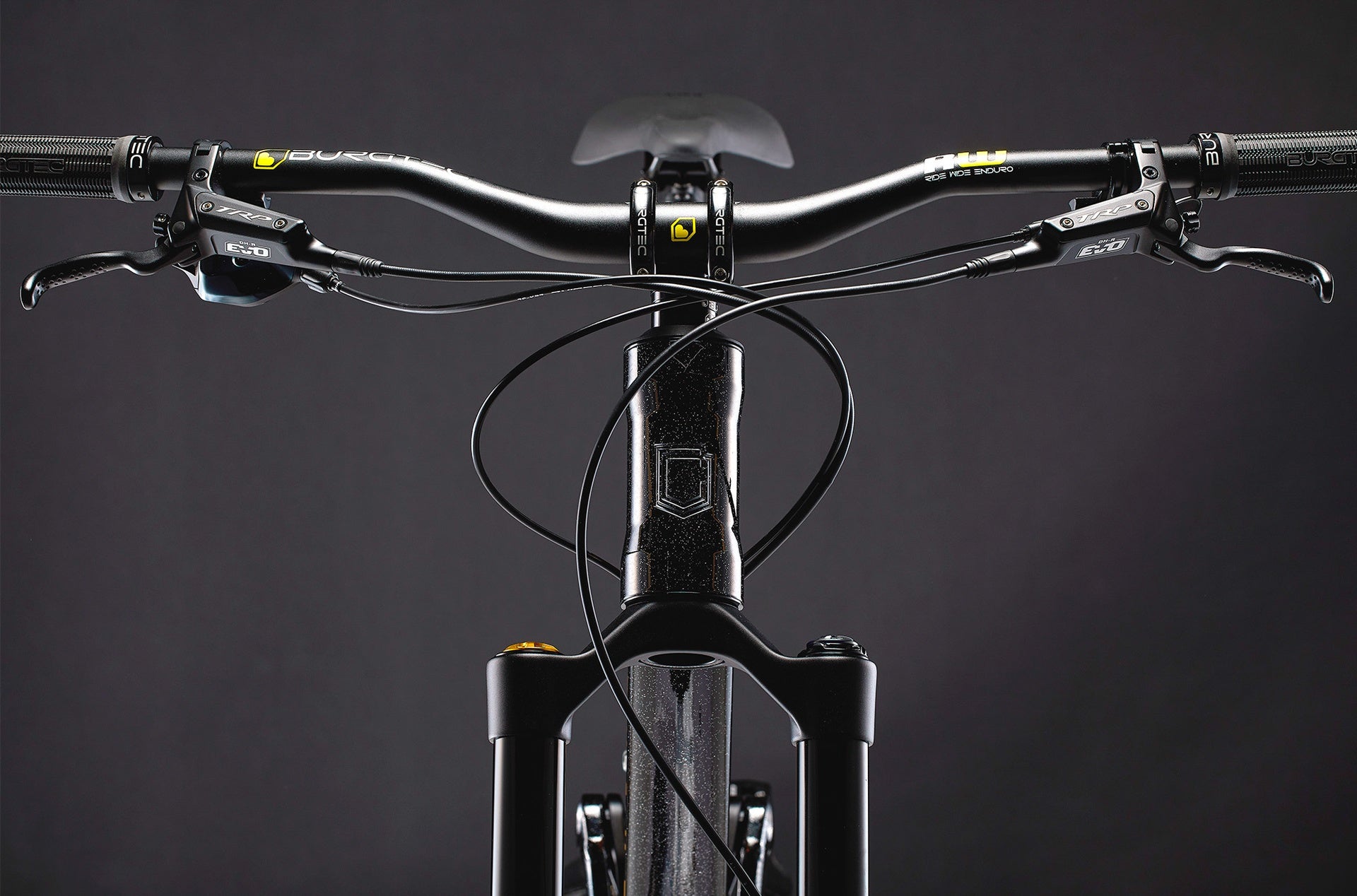 Commencal Meta V5 Ohlins Edition Glittery Black