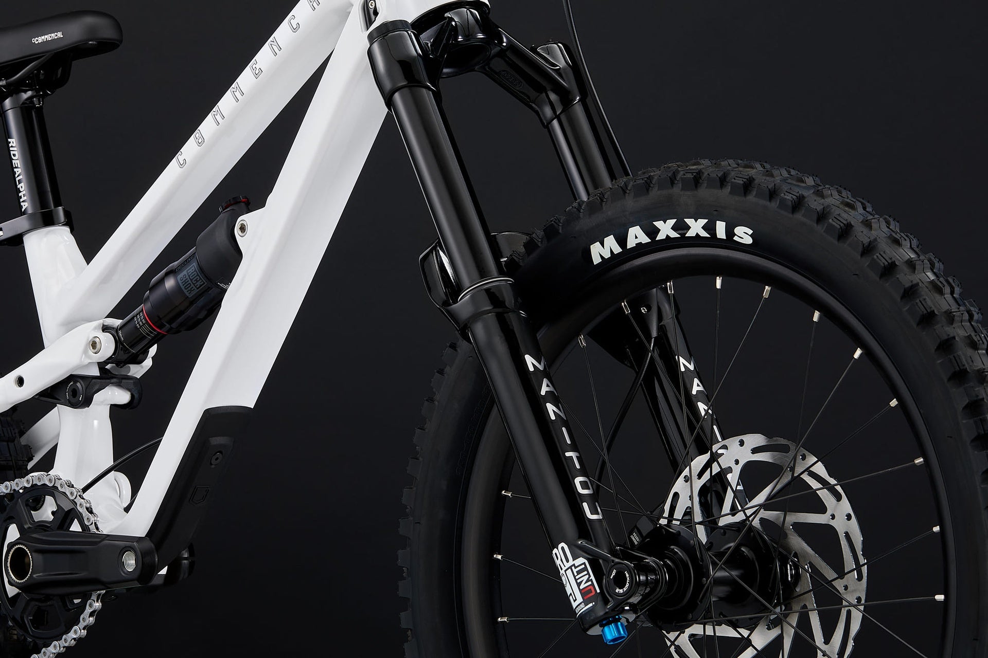 Commencal Clash 20 Pure White