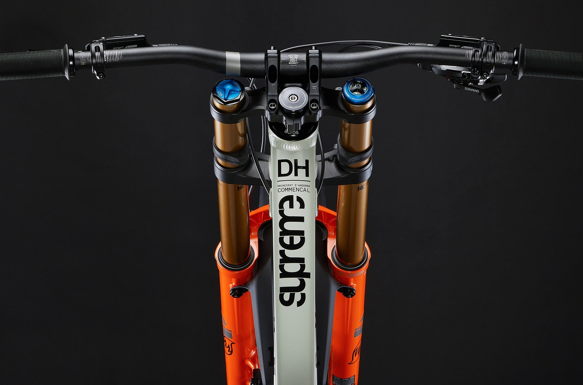 Commencal Supreme Dh V5 Signature Clear Silver