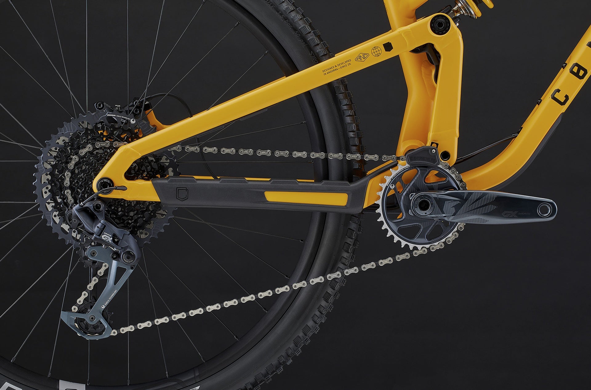 Commencal Meta V5 Ohlins Yellow Edition 2
