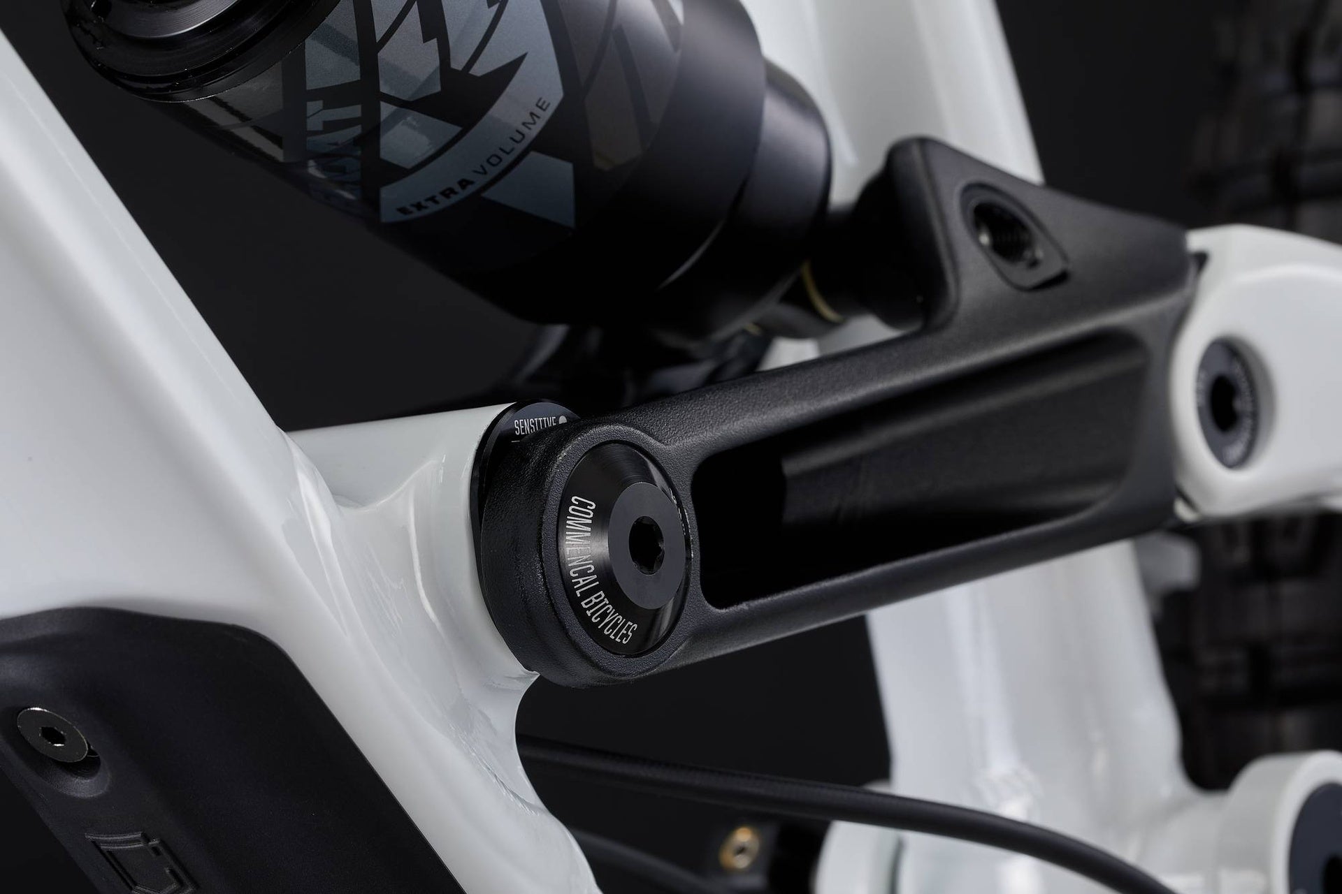 Commencal Frs Essential Pure White