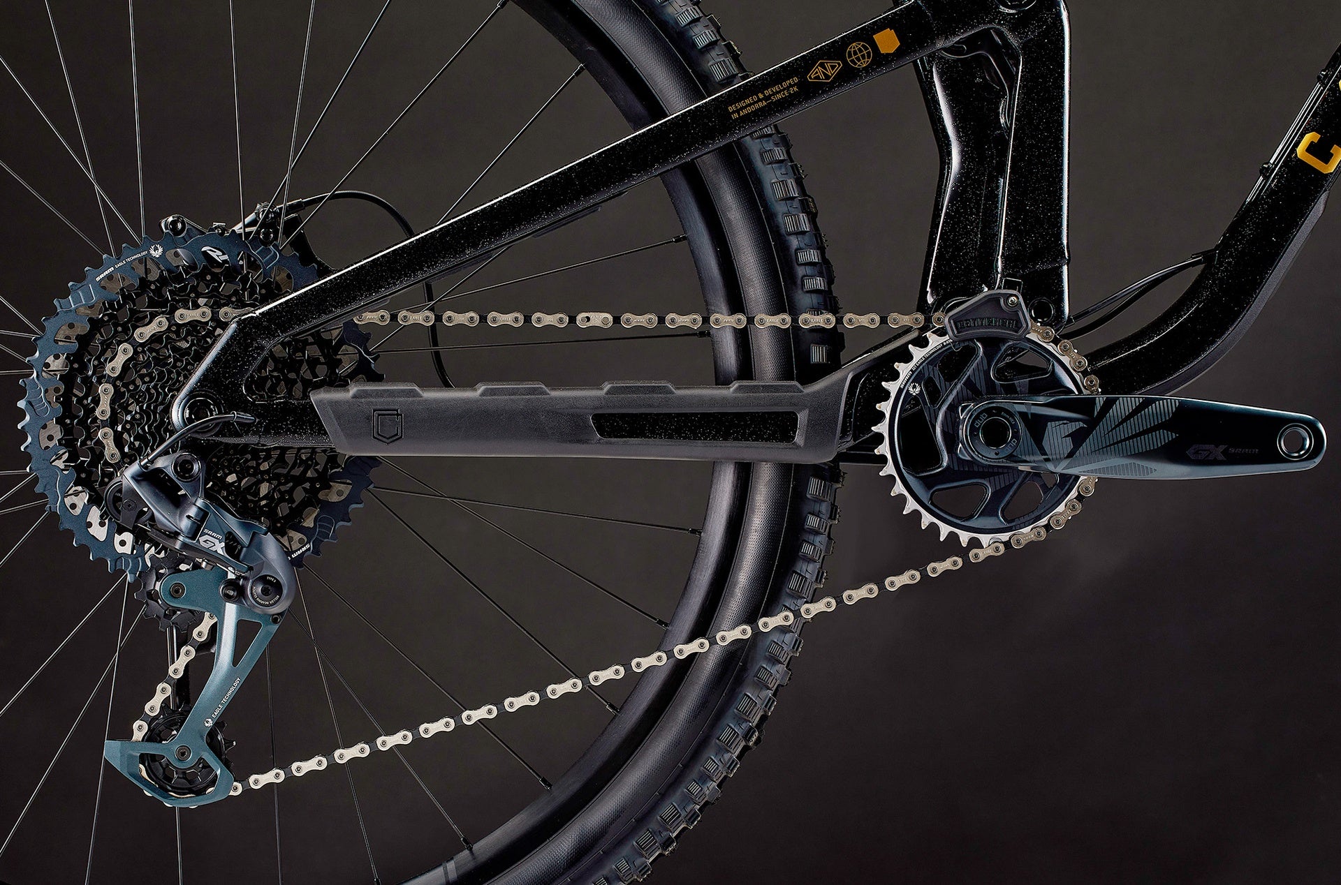 Commencal Meta V5 Ohlins Edition Glittery Black
