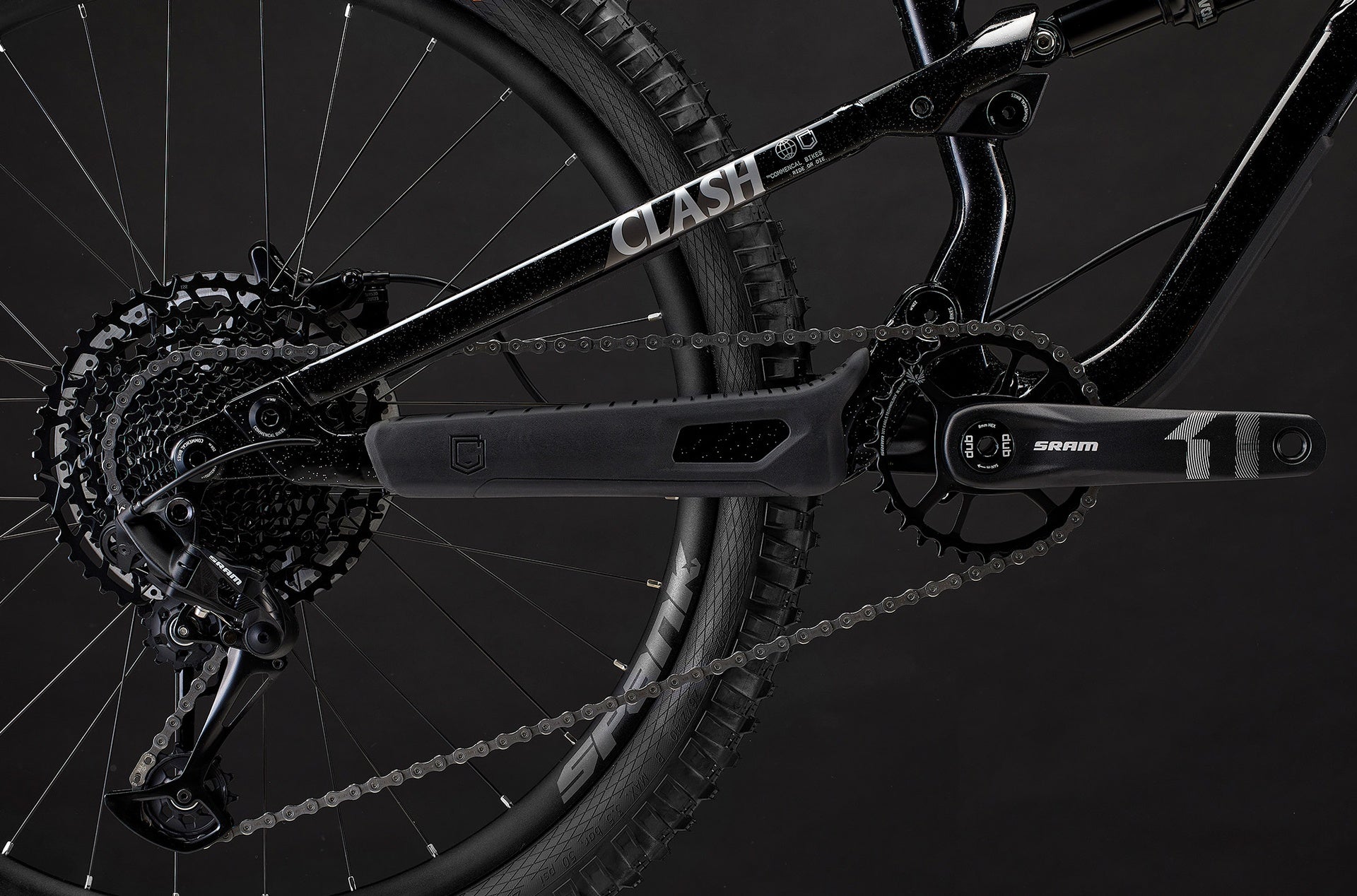 Commencal Clash Xs Glittery Black