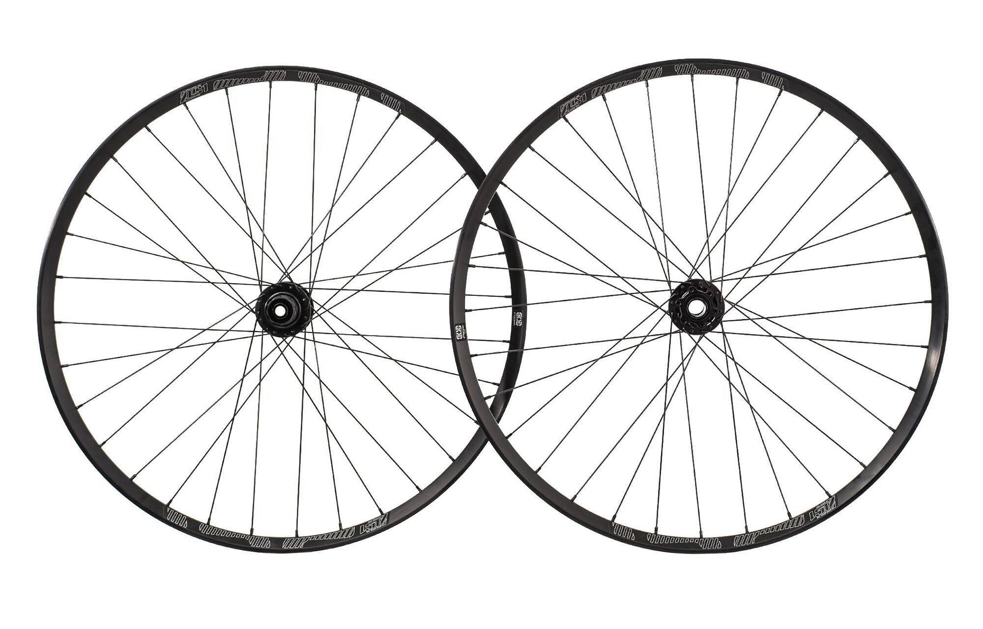 Par De Ruedas E13 Formula Dh 20 X 110 / 12 X 150 27.5" Hg