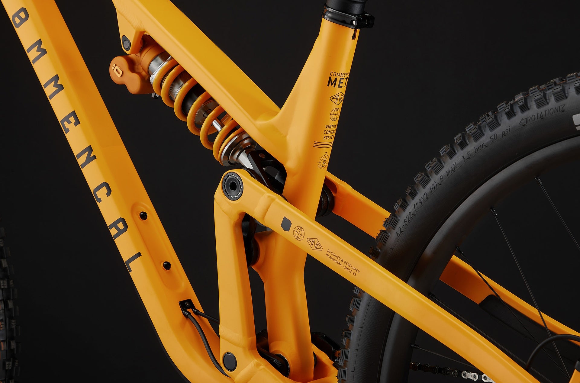 Commencal Meta V5 Ohlins Yellow Edition 2