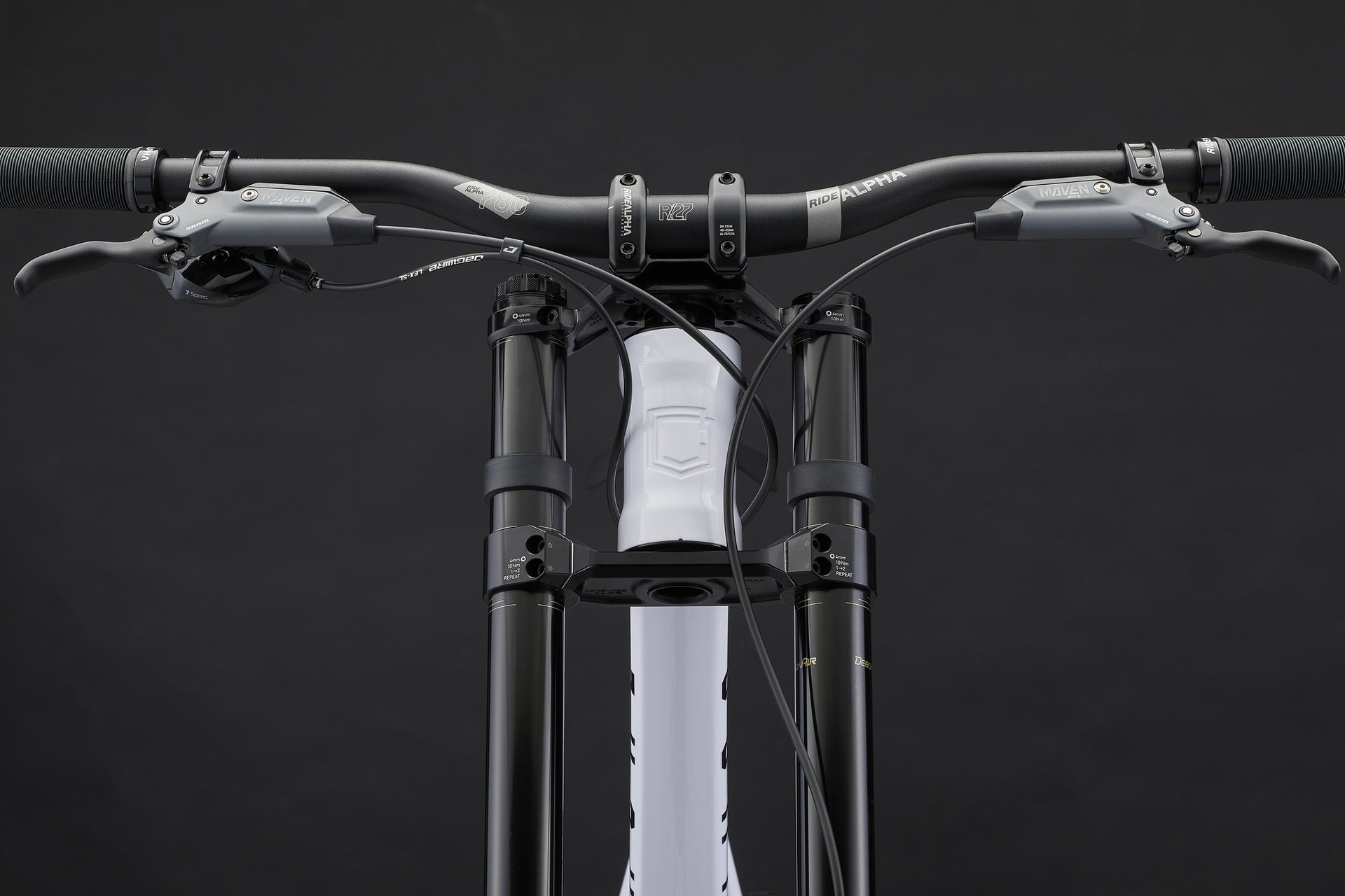 Commencal Supreme Dh V5 Rockshox Pure White