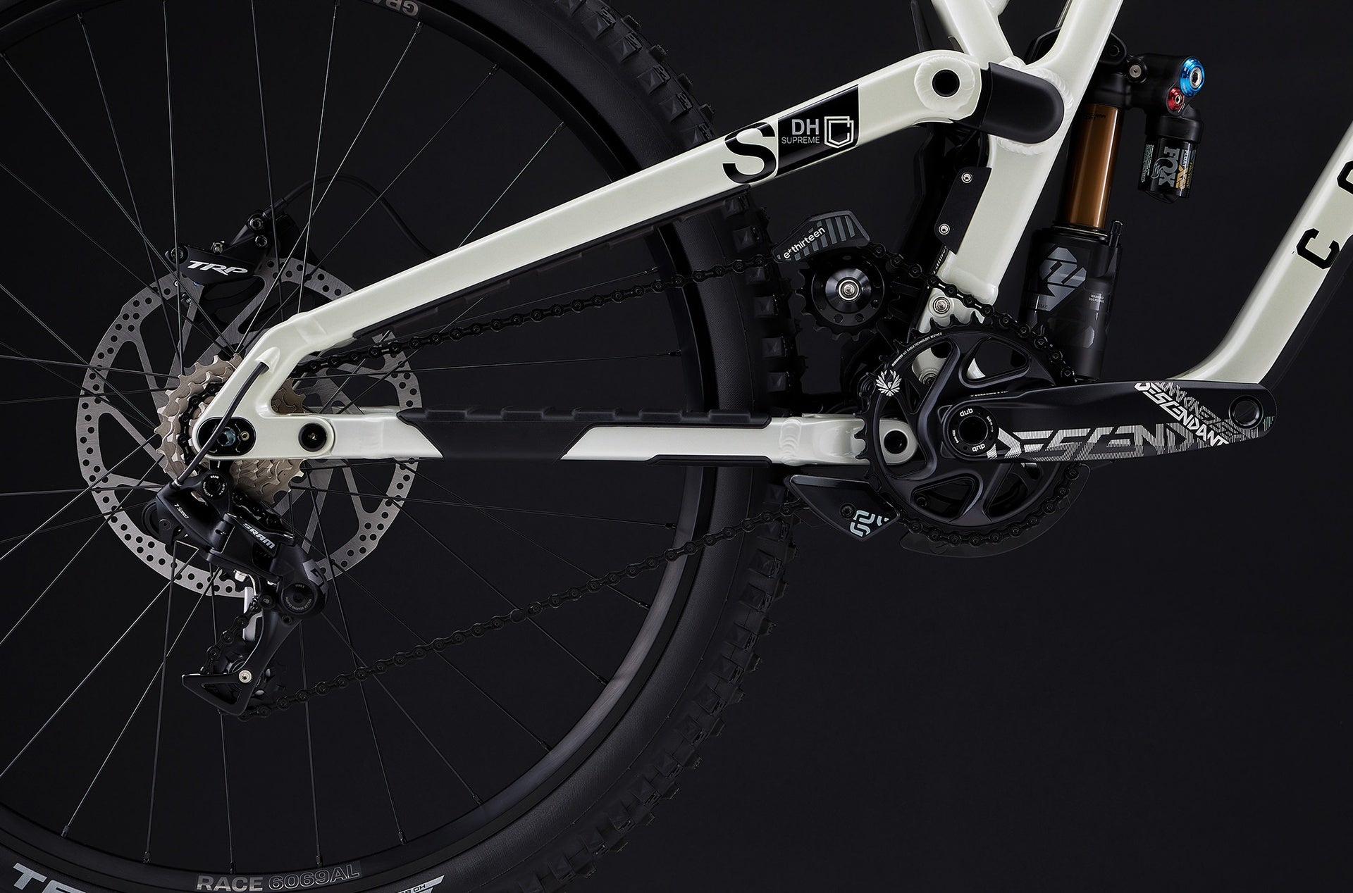 Commencal Supreme Dh V5 Signature Clear Silver